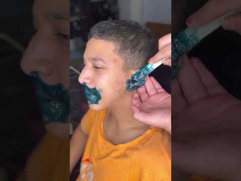 ازاله طبله الاذن نهائي😱😂✂️#subscribe #viralyoutubeshorts #barberlove #تحشيش #كوميديات #comedy
