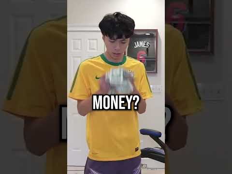 Ray Grabs Latto's Money