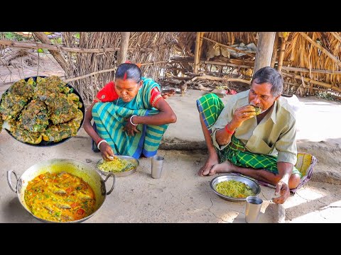 small fish curry with onion leaves and palong shak Bora cooking and eating by santali tribe old maa