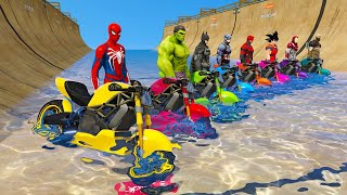 El hombre araña en moto GTA 5 Takes on Spiral Bridge Stunt Ride on Motorcycle Challenge 4