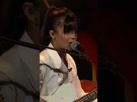 Singing “O O Jane Jana” by Kamaal Khan at Ma nowana mama  @ TV Derana #yohani #kella