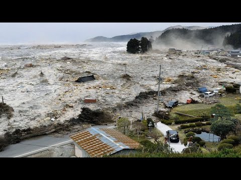 2 minutes ago! The end of the world was caught on camera today! Shocking footage!