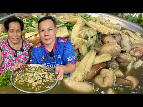 พามาแกงหน่อไม้สดซดน้ำฮ้อนๆใส่เห็ด3อย่างเห็ดขมเห็ดขอนเห็ดฟาง