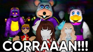 3 NOOBS ESCAPANDO de CHUCK E CHEESE en ROBLOX!! 😭🔪 (Muchos gritos)
