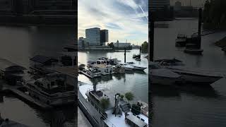 Düsseldorf  🇩🇪 @PotusKaren 🌿😃