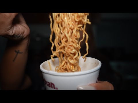 asmr MUKBANG - ASMR COMIENDO MARUCHAN