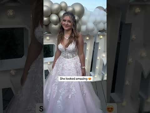 Seeing my daughter in ￼her prom dress for the first time 😍 #daughter #prom #love