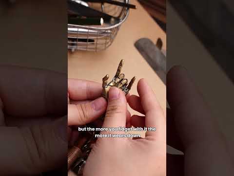 COPPERTIST.WU| Mechanical Hand Pendant #jewelry #coppertistwu