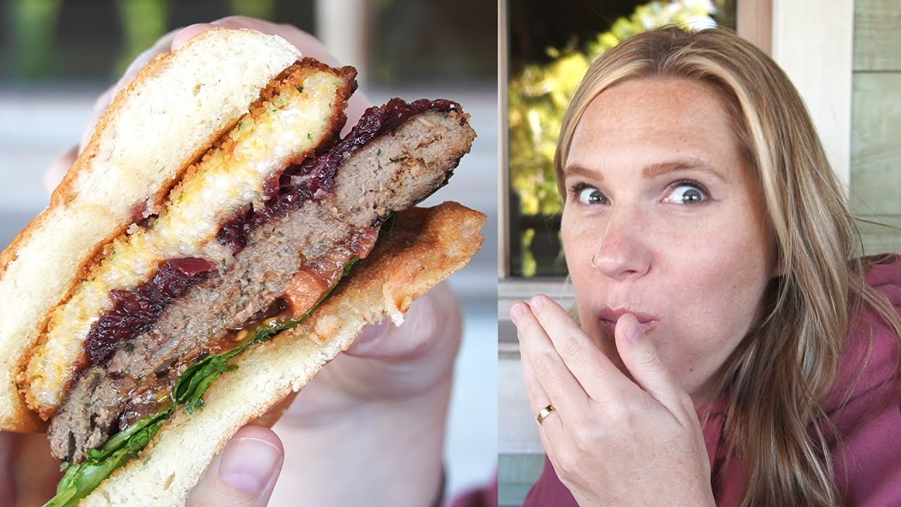A Trip To Disney Springs For The Best Holiday Burger, The Mandalorian Columbia Collection & More! The Tim Tracker