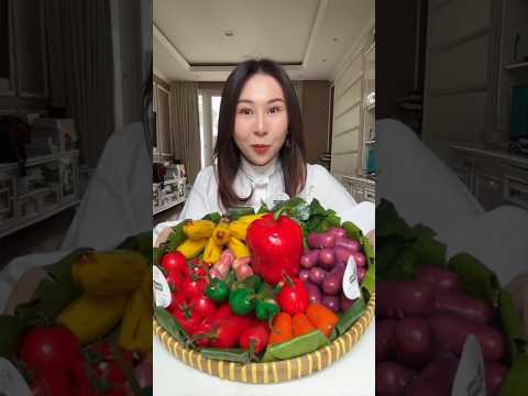 Bukan sembarang kue โฆ. Lukchup isi cabe , rasanya gimana yah.