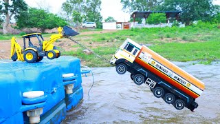 BharatBenz LPG GAS Tanker Ashok Leyland Petrol Tipper Accident River Pulling Out JCB Tractor ? CSToy