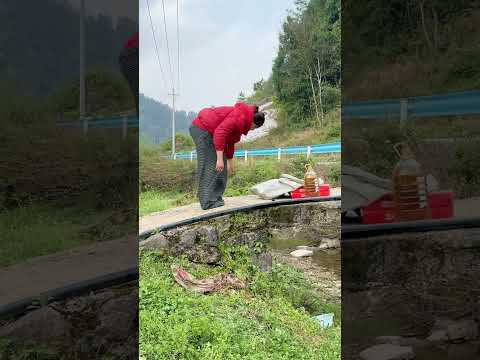 Tôi đã bị ướt hết người, còn mất luôn cả can mắm huhu #funny #comedy #haihuoc #trollface #giaitri