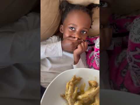 Little Girl Has Hilarious Reaction to Chicken Feet