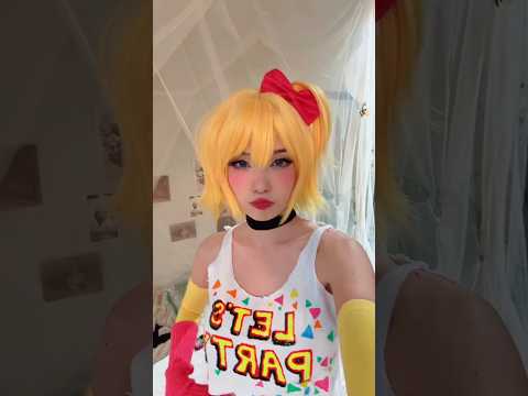 Cinna Emiru Valkyrae Bonnie FNAF Cosplay 😲