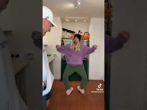 Ice Ice Baby Dance 🍼🎶🙅🕺🤣 #vanillaice #iceicebaby #dance