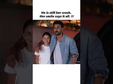 alia bhatt blushing 👀 #aliabhatt