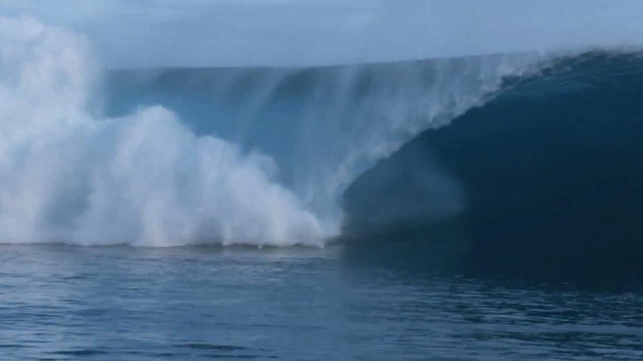 The Ultimate Wave: Tahiti Trailer thumbnail