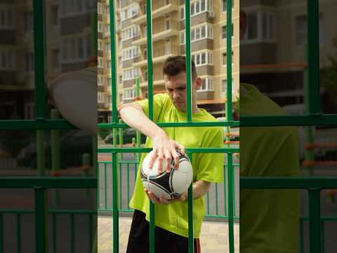 Как ещё его вытащить? #футбол #футболист