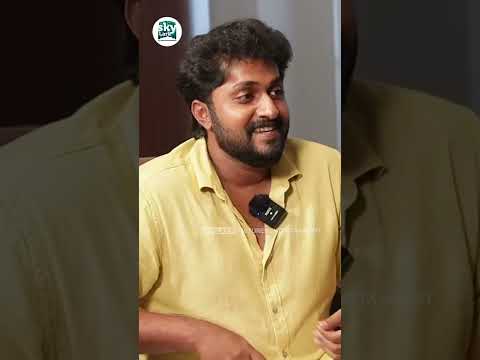 വിനീതേട്ടൻ എന്തേലും കള്ളത്തരം പറഞ്ഞിട്ടുണ്ടോ...ഇല്ലാ പുള്ളി സത്യം മാത്രമേ പറഞ്ഞിട്ടുള്ളൂ