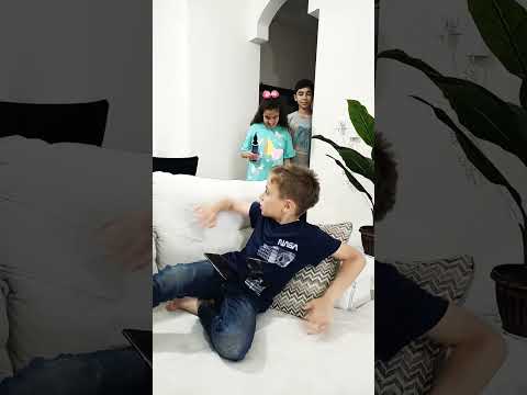 لما تخطئ الهدف وتعطي الحقنة لشخص الخطأ 💉😂 #shortvideo #المى #funny