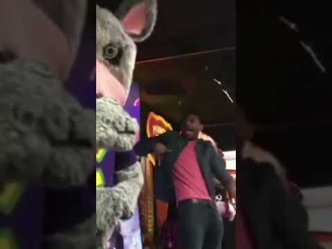 MOMENTOS donde los ANIMATRONICOS de CHUCK E CHEESE parecían estar VIVOS | PARTE 1