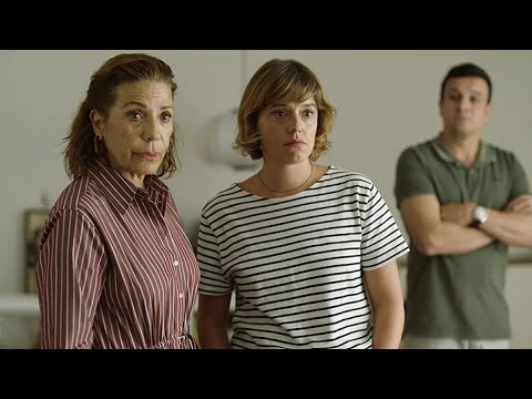 MADRE DESCUBRE QUE SU HIJA ES INFIEL CON SU MARIDO RESUMEN (Resumen De Películas)