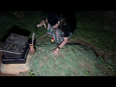 KELUAR KERIS DARI MAKAM INI❗️Penarikan Pusaka Gaib