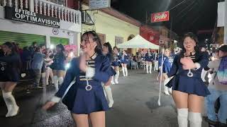 San Vicente's Music Sound desfile de los Farolitos