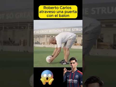 Roberto Carlos atraveso una puerta #futbol #ronaldino #ronado #cr7 #realmadrid #messi #memes #humor
