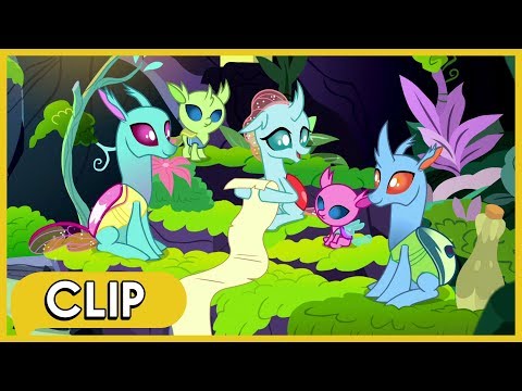 Ocellus cuenta cómo celebra las festividades - MLP: La Magia de la Amistad [Español Latino]