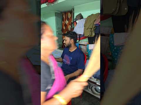 āĻŽāĻžā§ā§āϰ āĻšāĻžāϤ āĻĨā§āĻā§ āĻāĻžāĻāĻŋāĻŽāĻžāϰ āĻāϰ āϰāĻā§āώāĻž āύā§āĻđ Comedy videođ¤Ŗ #comedy #shorts #ytshorts