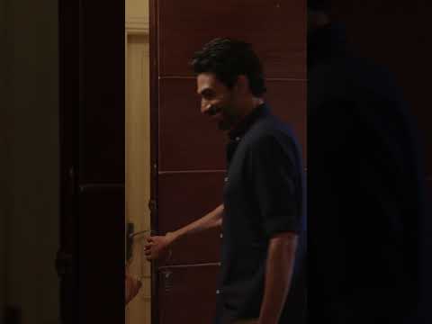 "أول مرة أشوفك لبسه كده".. هالة فجأت علي أحلى مفاجأة #سابع_جار #shorts