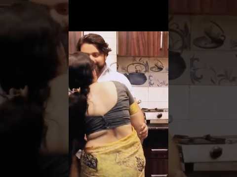 अब तो व्रत खुल गया 🥰 #prank_on_wife #trendingshorts #yputubeshorts #youtubeshorts #husbandwife