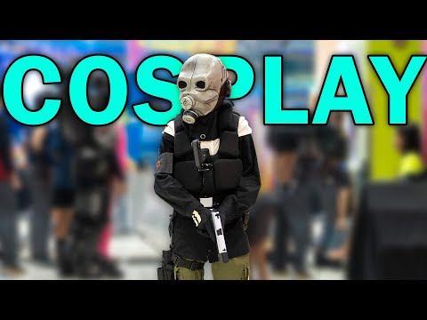 Showing My Cosplay for the First Time in Public