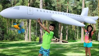 Heidi & Zidane खेलते हैं खिलौना हवाई जहाज़ से 🛩️ बच्चों का मज़ेदार बाहरी रोमांच