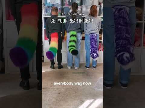 Everybody Wag Now! Three tails in the studio, saturday vibes๐บ#cosplay #fursuit #saturday