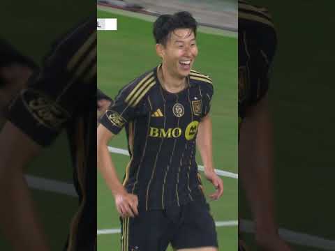 SONNY SCORE IN FRONT OF THE HOME CROWD