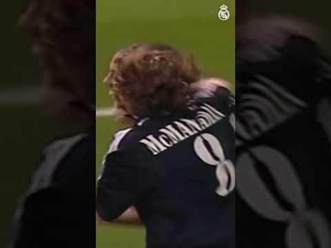 ⏳ #OTD in 2003…🗣️ FENOMENOOOOOOOOO! 🤯 HAT-TRICK ✍️ Ronaldo🆚 Manchester United #RealFootball