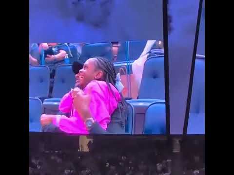 Iggy was at the Ballhalla. 💙💛#Warriors