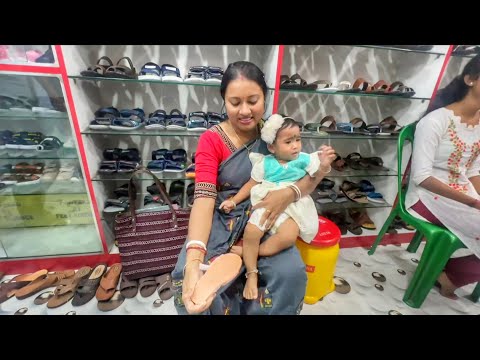 আপনাদের পরী নতুন চলতে শিখেছে তাই পিকপিক জুতো কিনে দিলাম