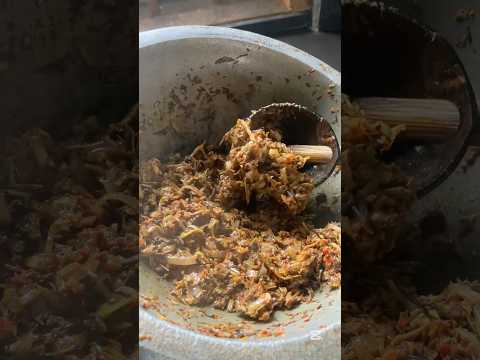 මෙහෙම කෙසෙල් මුව තෙල් දාලා බලන්න..