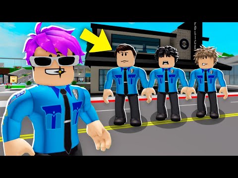Eu VIREI POLICIAL no BROOKHAVEN RP