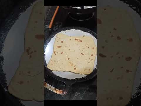 சப்பாத்தி ஆயில் கம்மியா பஞ்சு மாறி இருக்கும் #chappathi #oilfree #fluffy #idea #cooking #tips #short