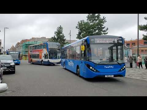 Buses at Cleethorpes Pier & Grimsby Riverhead Exchange (01/09/2023)