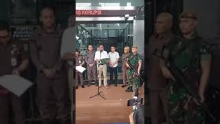 Nikita Mirzani Ditahan Kembali Sampai 20 Hari Kedepan - Update Bintang