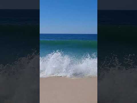 O mar da Foz do Arelho nos últimos cartuchos do Verão. #fozdoarelho #CostaDePrata #SilverCoast