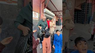 Babaları Tarafından Terk Edilmiş Ailemizin Yanında Olduk! #shorts