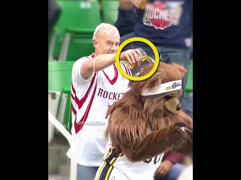 Crazy Mascot 😂