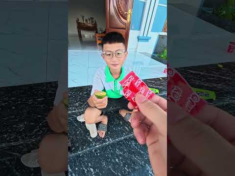 Trẻ trâu thử thách múc bang quả chanh 🍋‍🟩 chấm cay cay - Ngon thía ! #shorts