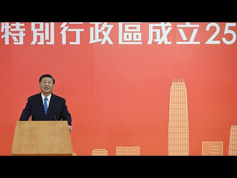 الرئيس شي جينبينغ يصل إلى هونغ كونغ في الذكرى ال25 لإعادتها إلى الصين